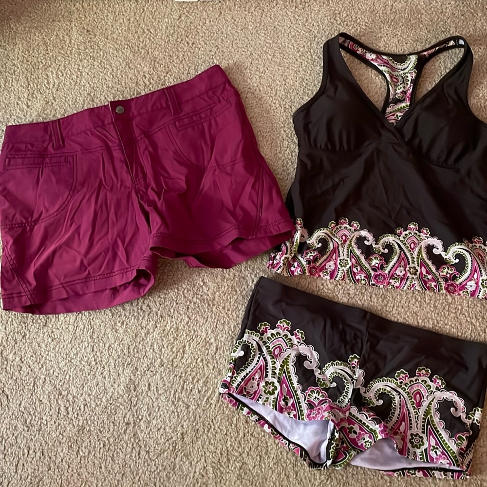 Athleta Black and Magenta Paisley Tankini with Magenta Shorts